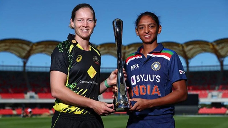 Live Cricket Woman