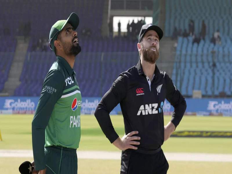 Live Match Cricket Score