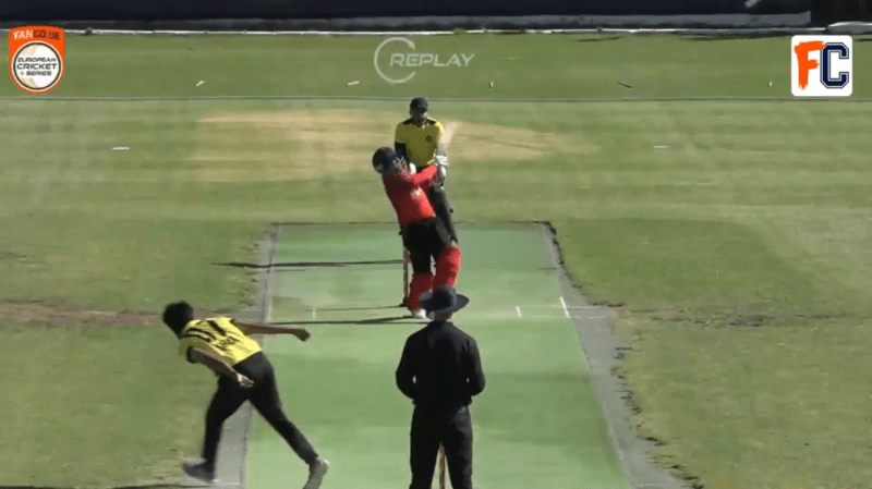 T10 Live Cricket Score