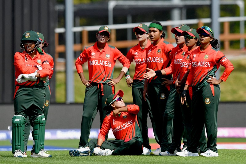 Woman Live Cricket Score