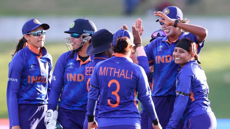 Women’s Cricket Score